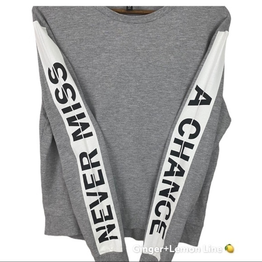 DIVIDED by H&M "Never Miss A Chance" Sweatshirt Small